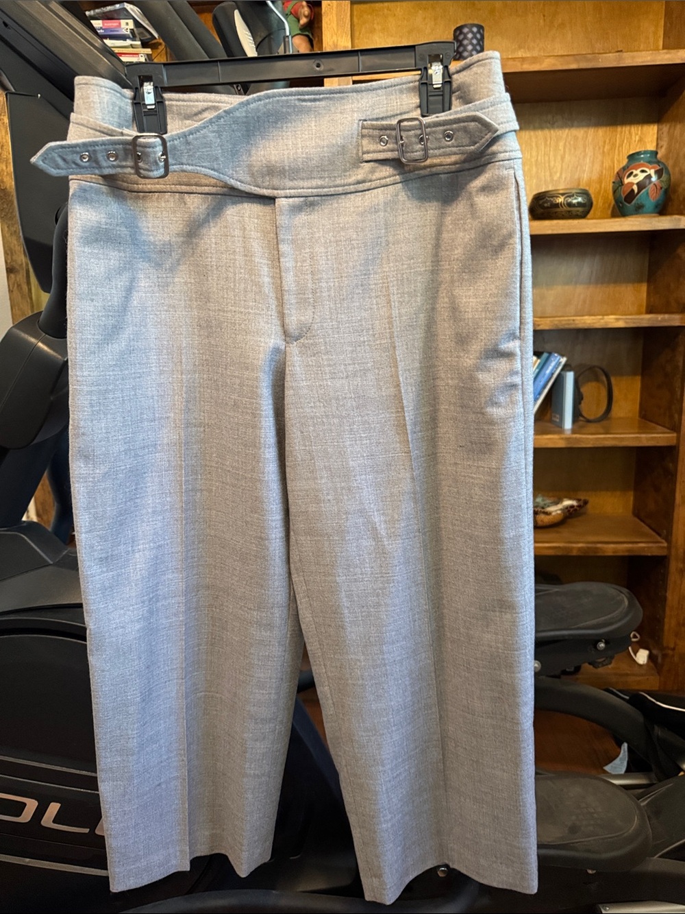 Gray Women’s Dress Pants with Waist Buckle Detail Sz 8 Ankle Length Wool Length